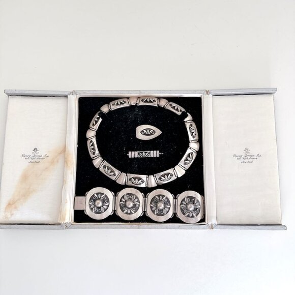 ANTIQUE GEORG JENSEN INC STERLING SILVER NECKLACE BRACELET BROOCH BOXED SET - Picture 3 of 15